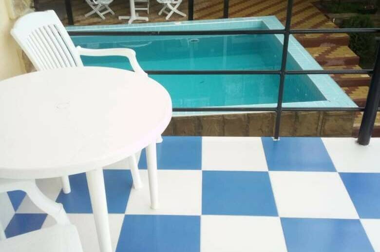 Двухкомнатный с двумя балконами