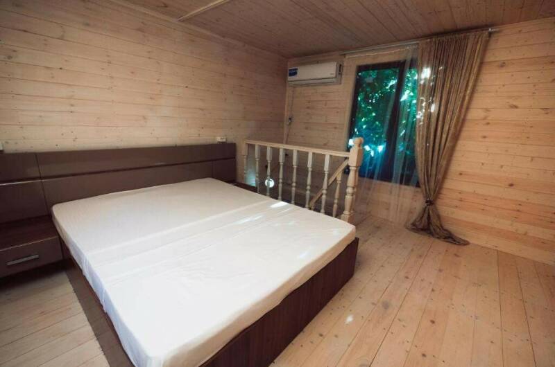 Коттедж 4-х местный