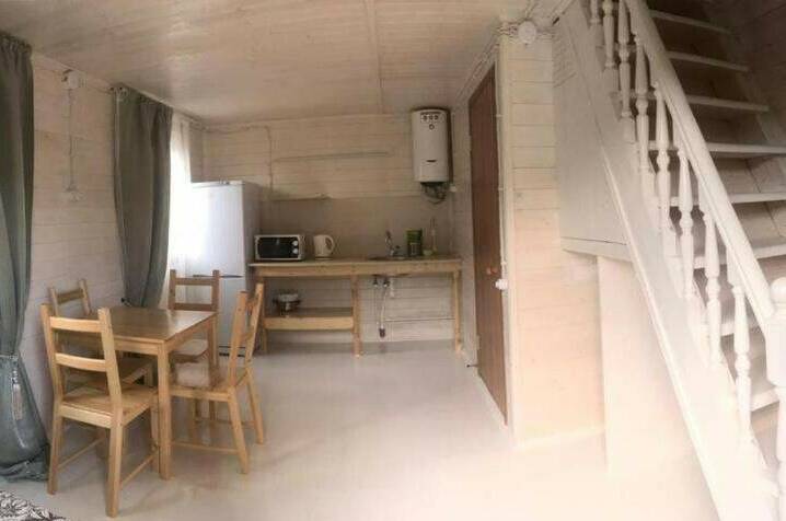 Коттедж 4-х местный