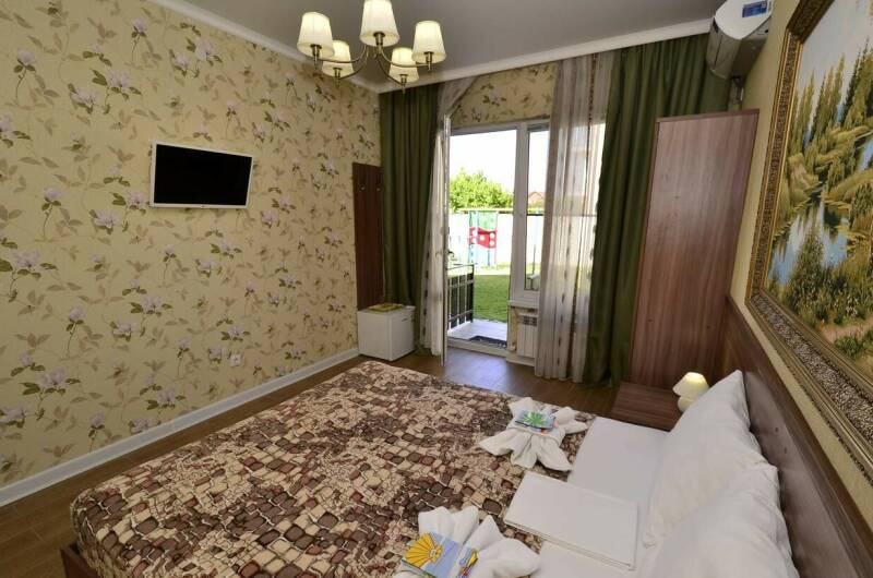 2местный «Улучшенный» с патио и отдельным входом