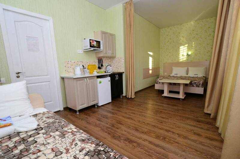 Мини-квартира 3местная с отдельным входом и патио