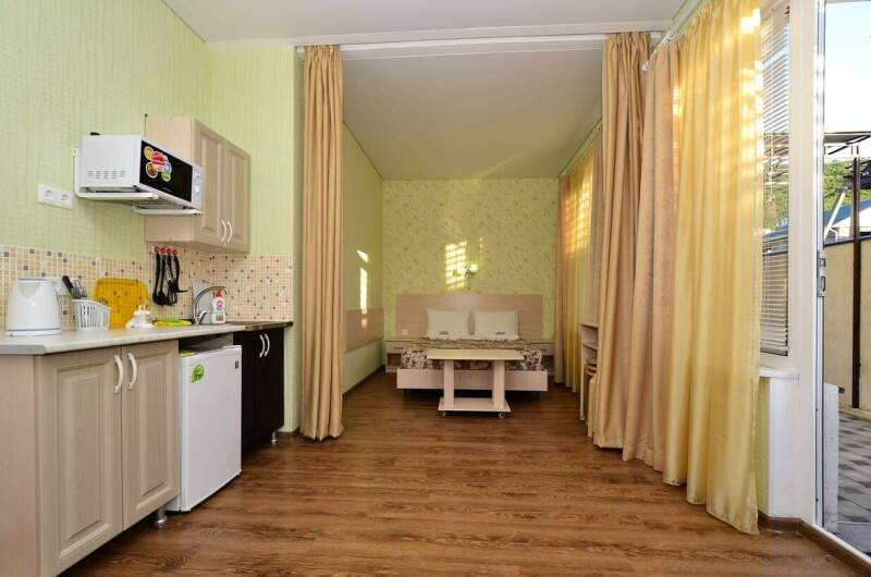 Мини-квартира 3местная с отдельным входом и патио