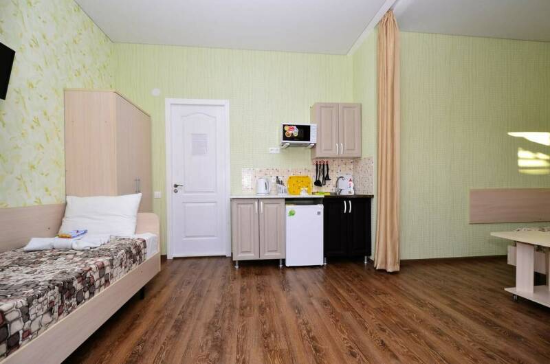 Мини-квартира 3местная с отдельным входом и патио