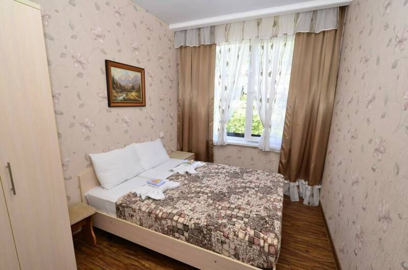 Мини-квартира 4−5−6местная