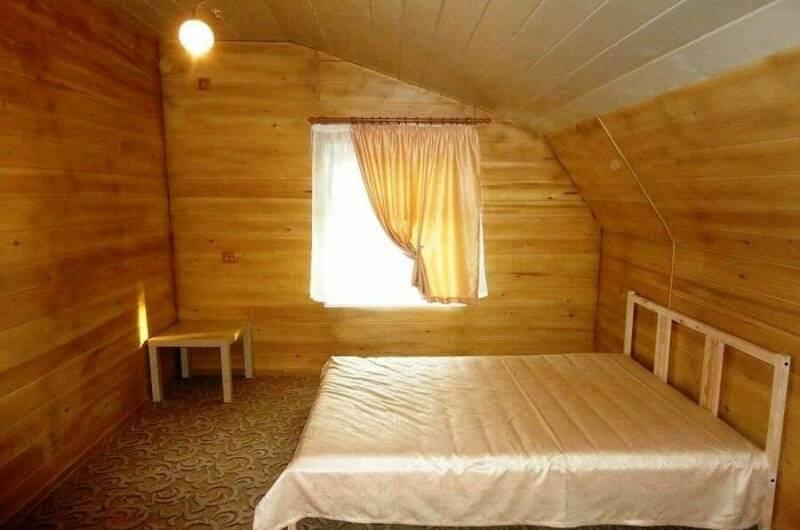 Номер «Люкс» 2-х комнатный до 5 человек