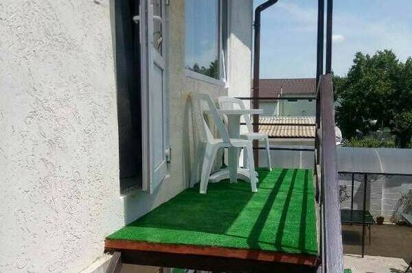 Улучшенный с кухней с отдельным входом