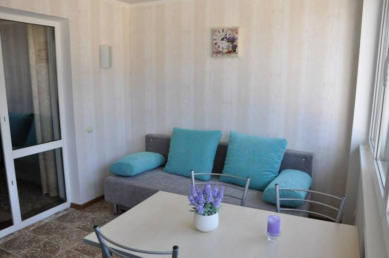 Люкс с кухней 6 человек, вид на бассейн 2й этаж