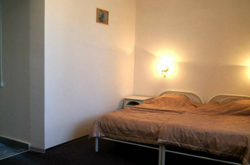 Трёхместная комната с удобствами