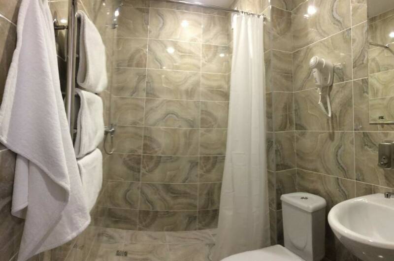 Семейный номер Плюс (4 чел.)