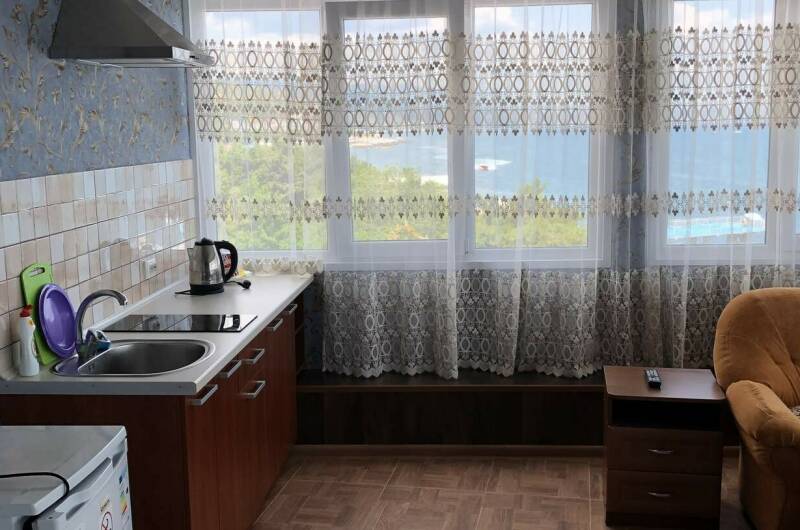 Трёхместный номер панорамный вид на море