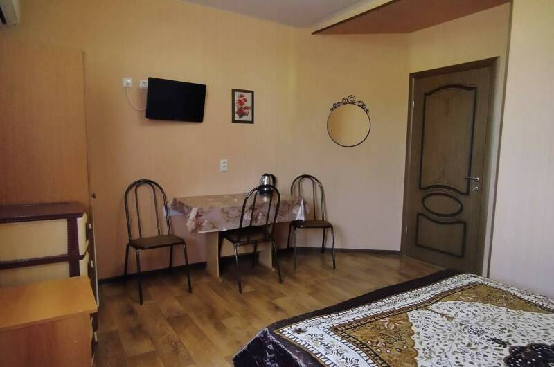 Номер на 2−3 человека на 4 этаже