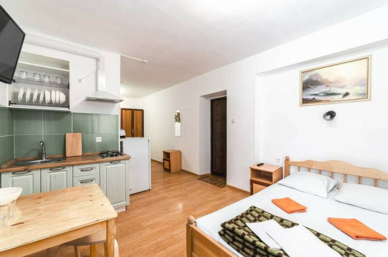 «Студия» (номер с кухней)