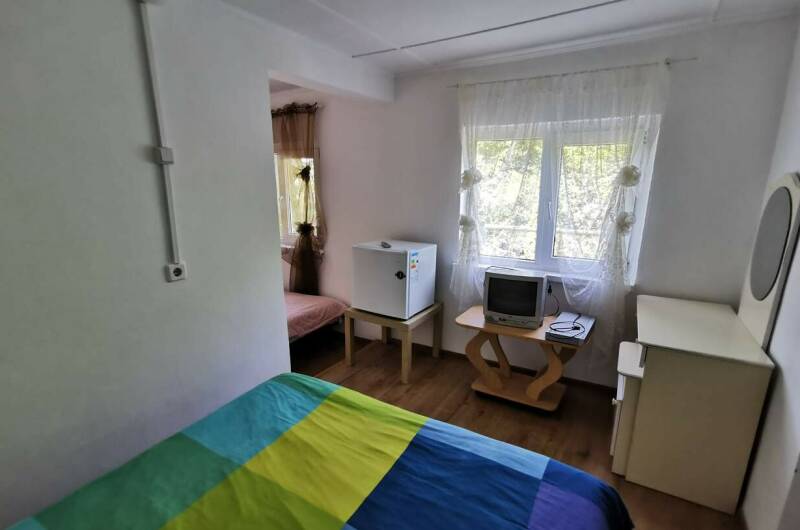 Отдельно стоящий двухкомнатный домик