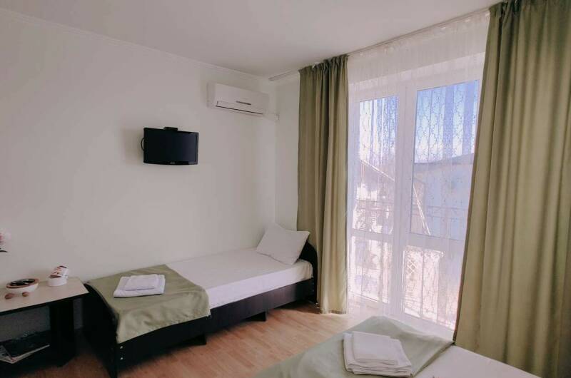 3-х местный «Полу-люкс» с балконом