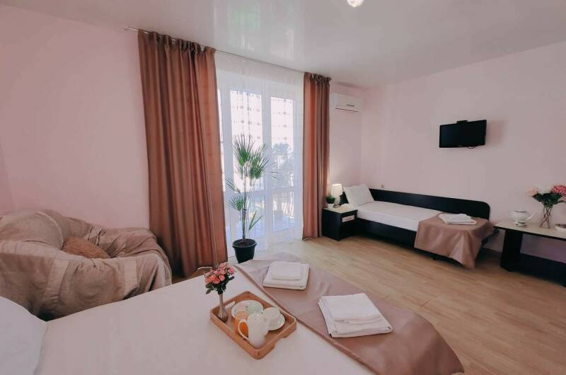 4-х местный «Полу-люкс» с балконом