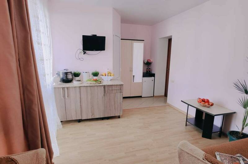 2-х комнатный 6-ти местные апартаменты с лоджией