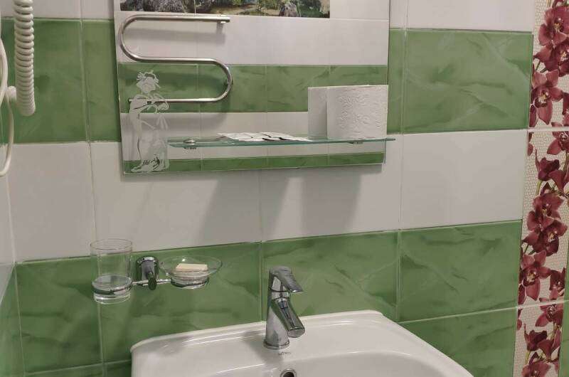 Трехместный номер 6 China