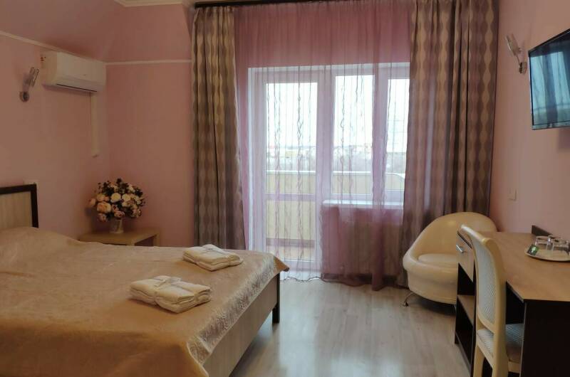 Трехместный номер 10 Spain