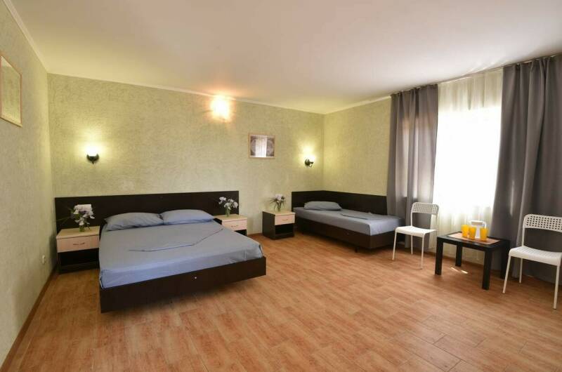 Пятиместный двухкомнатный номер