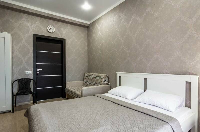 Стандарт 6 улучшенный с балконом + доп. место