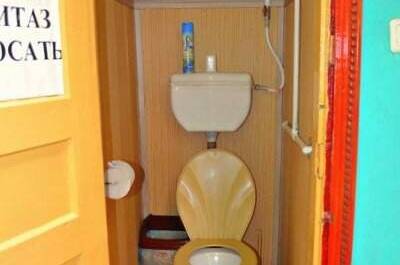 Этаж с двумя комнатами и балконом