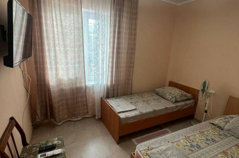 3х комнатный номер на 1 этаже с кухней