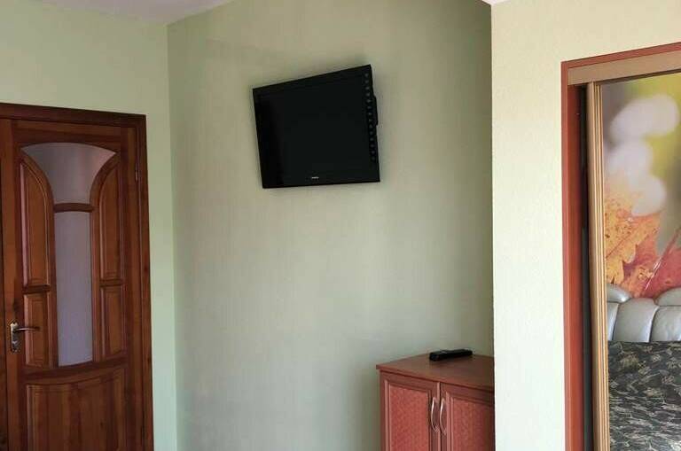 4−6-тиместные трехкомнатные апартаменты с балконом