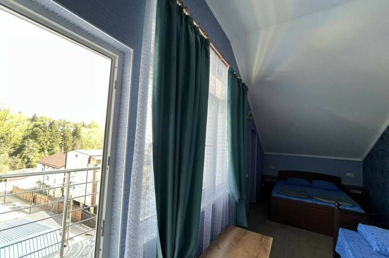 3-х местный «Стандарт"с БАЛКОНОМ