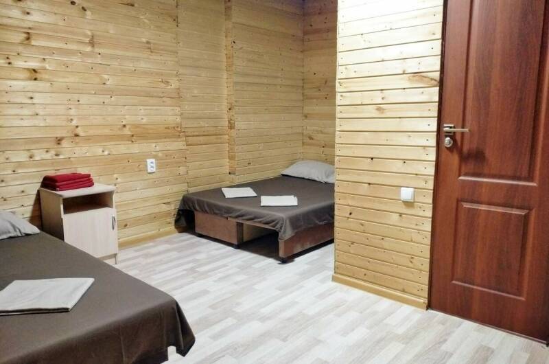 4-местный с балконом, с удобствами