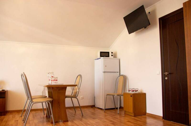 Номер 7 на четверых (3 этаж)