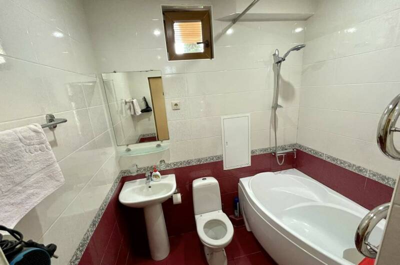 2-х комнатный коттедж с кухней семейнный