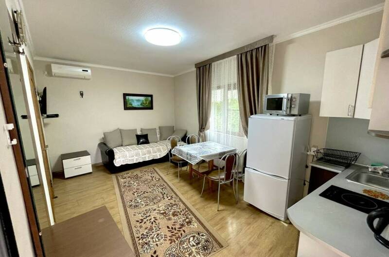 2-х комнатный коттедж с кухней семейнный