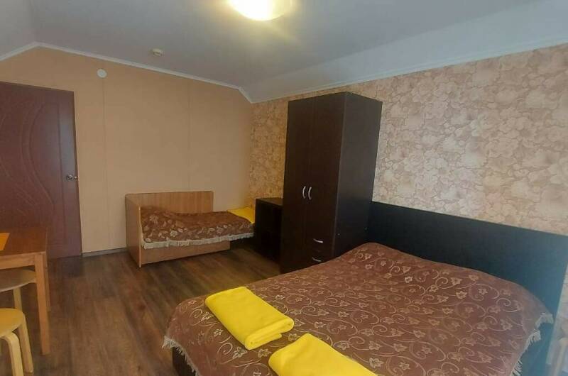 № 12 Трёхместный номер с балконом