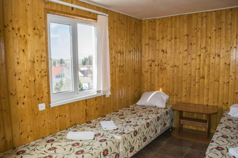 «Стандарт» 3-х местный с балконом