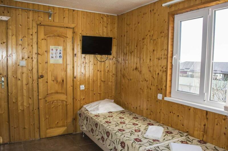 «Стандарт» 3-х местный с балконом