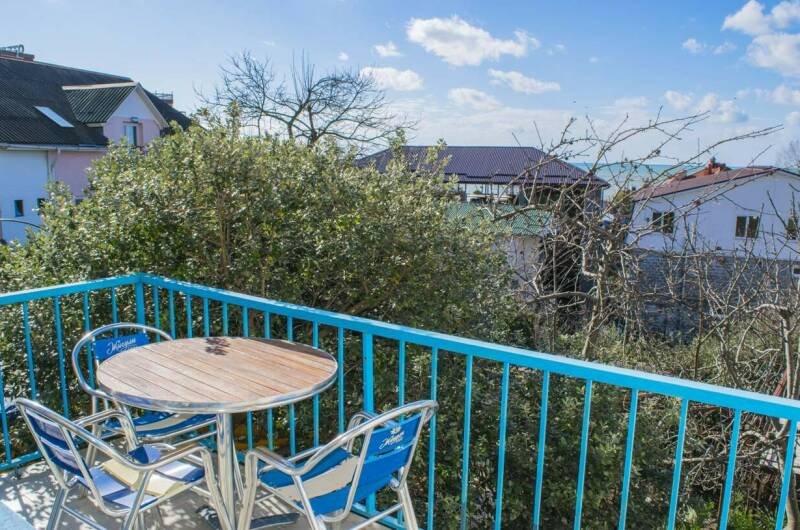 «Стандарт» 3-х местный с балконом