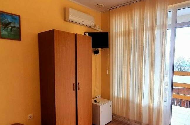 Трехместный «Стандарт» с видом на море