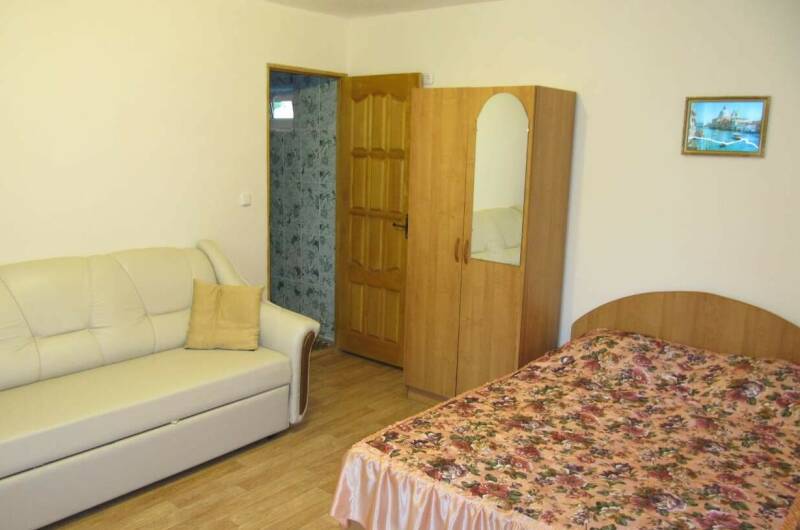 Номер «Полулюкс» 4-х местный