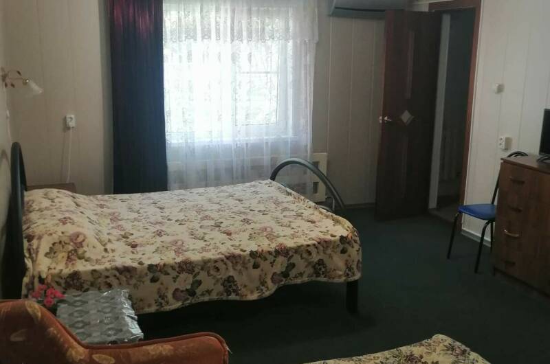 Номер «Стандарт» 28 м² 3х. м