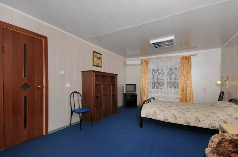 Номер «Стандарт» 28 м² 3х. м