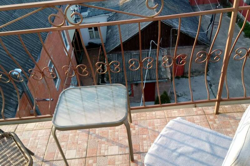 1-комн «Полулюкс» с инд. кухней и балконом на 4 эт