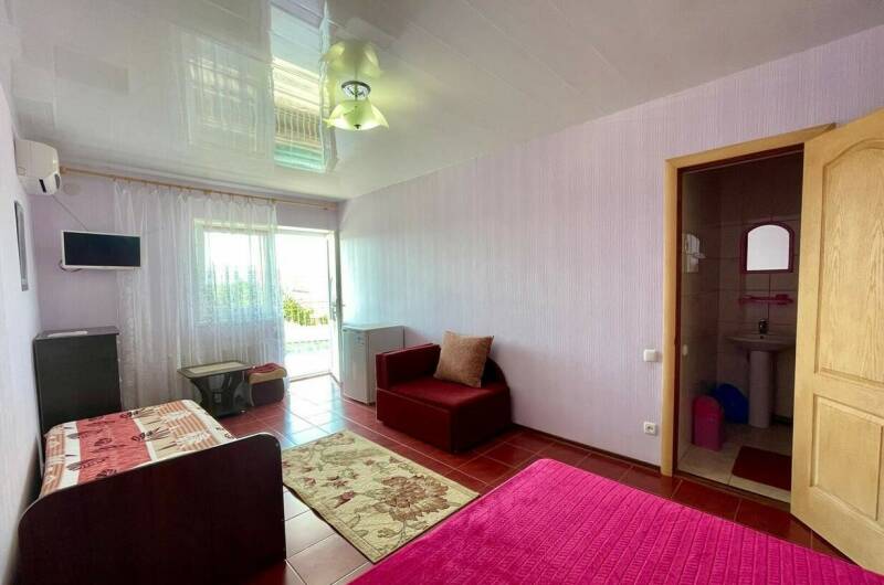 4-х местный номер (для 3 взр. и ребенка до 12 лет)