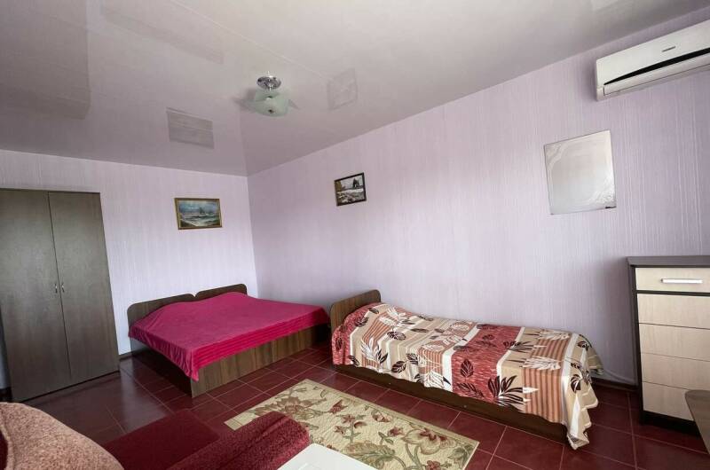 4-х местный номер (для 3 взр. и ребенка до 12 лет)