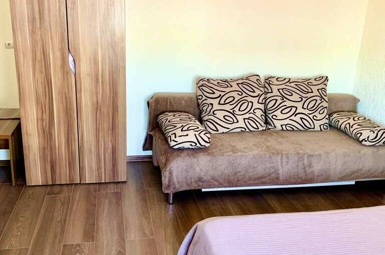 «Комфорт» 3-х местный (до 4 чел)