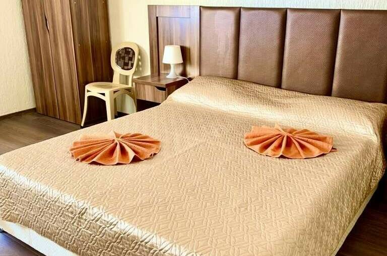 «Комфорт» 3-х местный (до 5 чел)