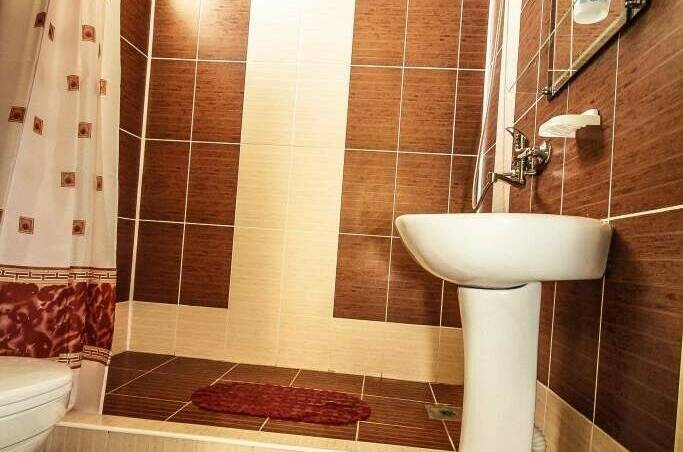 «Делюкс» 3-х местный с балконом (до 4 чел)