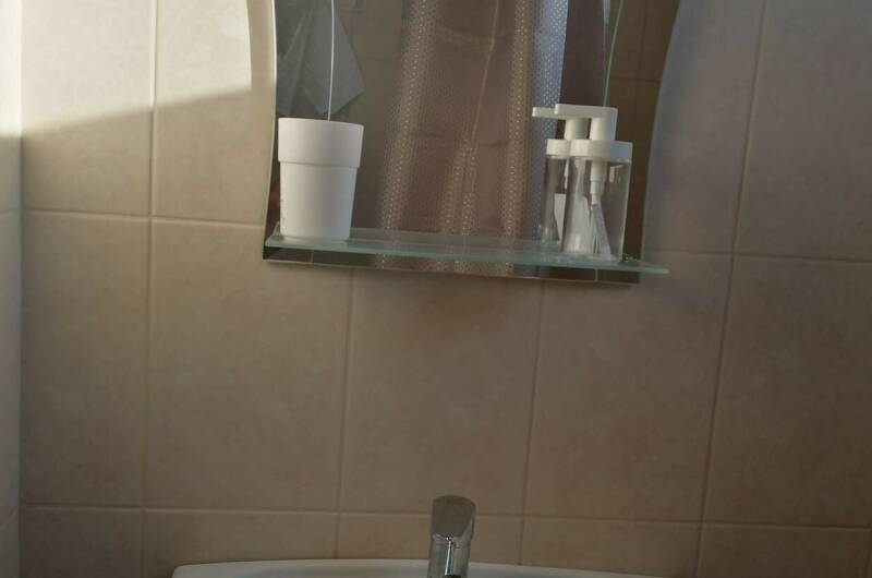 Трехместный