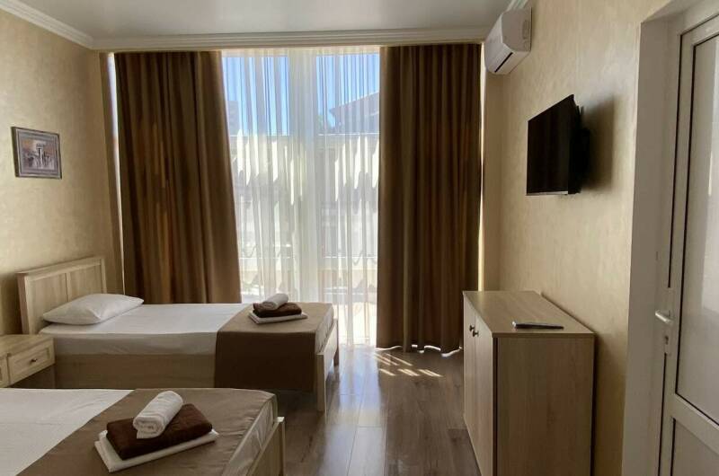 Улучшенный двухкомнатный (семейный) номер