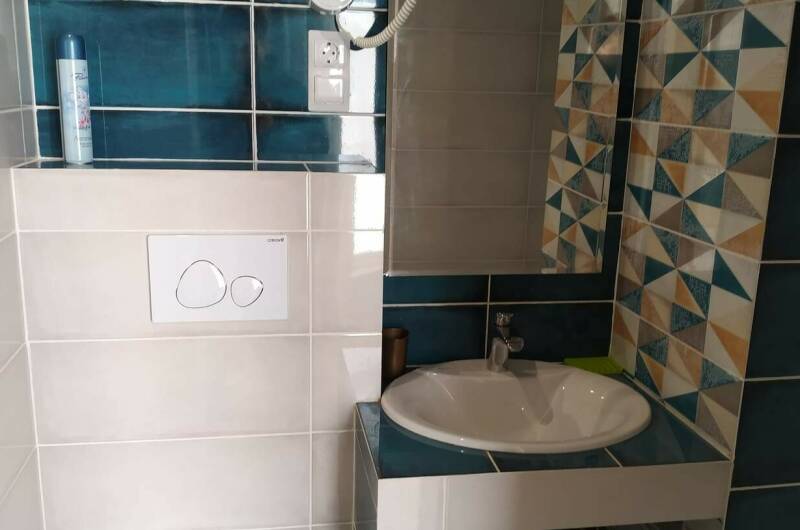 «Комфорт» 3-х местный с террасой