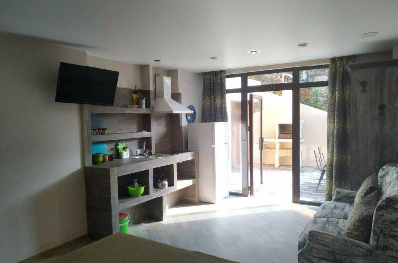 Номер «Бунгало» (барбекю, кухня, двор)